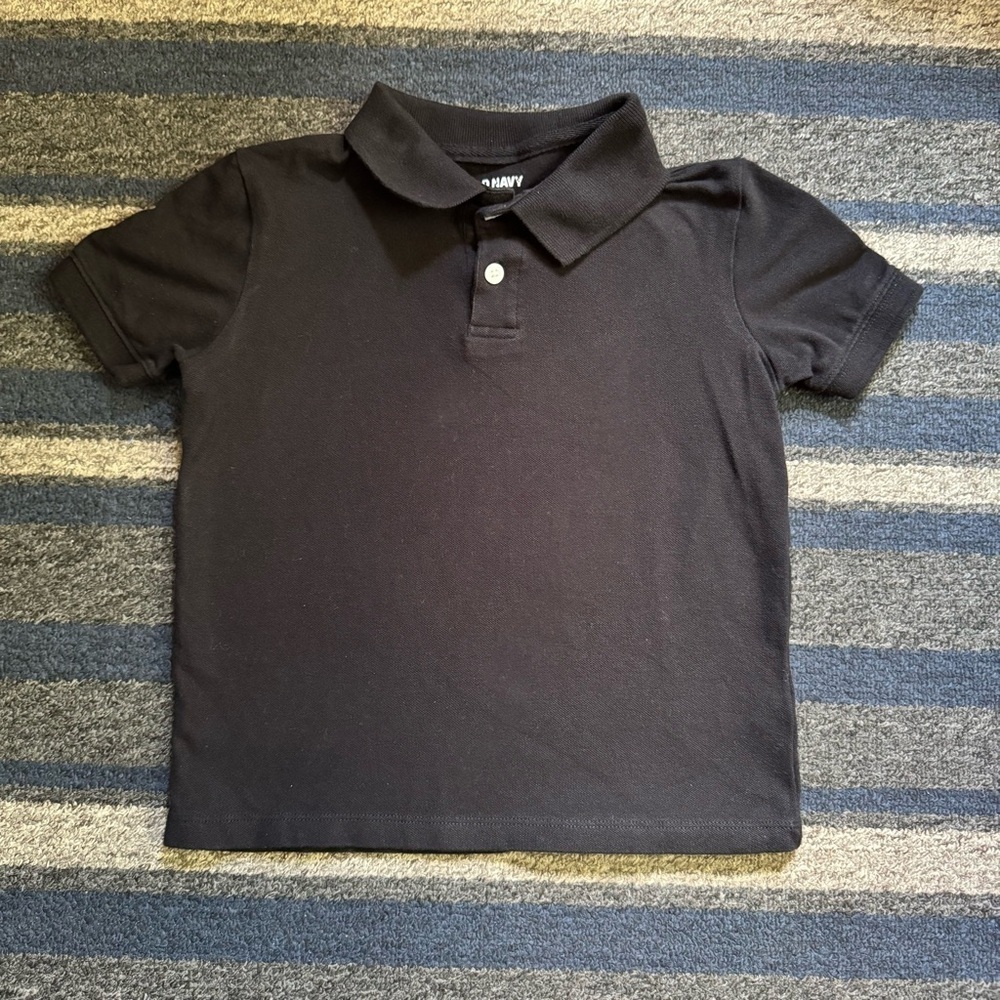 Old Navy Black Polo Shirt for Kids Size‎ 5